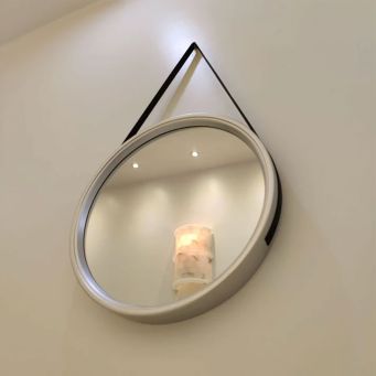 Wall mirror