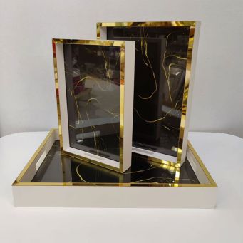 Serving tray