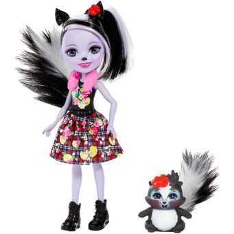 Dolls & Doll Houses