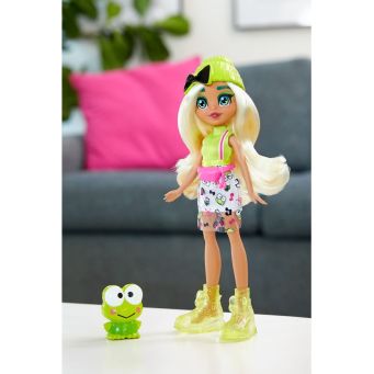 Dolls & Doll Houses